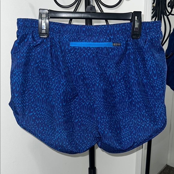 Nike Electric Blue Athletic Shorts - Picture 4 of 7